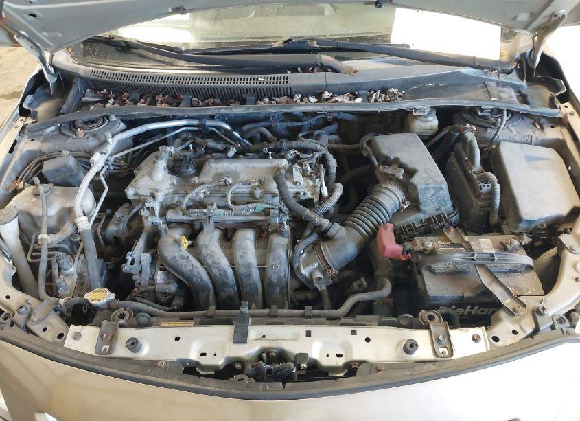 Photo 10 of 2010 Toyota Corolla LE (VIN 1NXBU4EE9AZ165902)