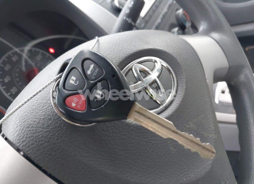 Photo 11 of 2010 Toyota Corolla LE (VIN 1NXBU4EE9AZ196163)