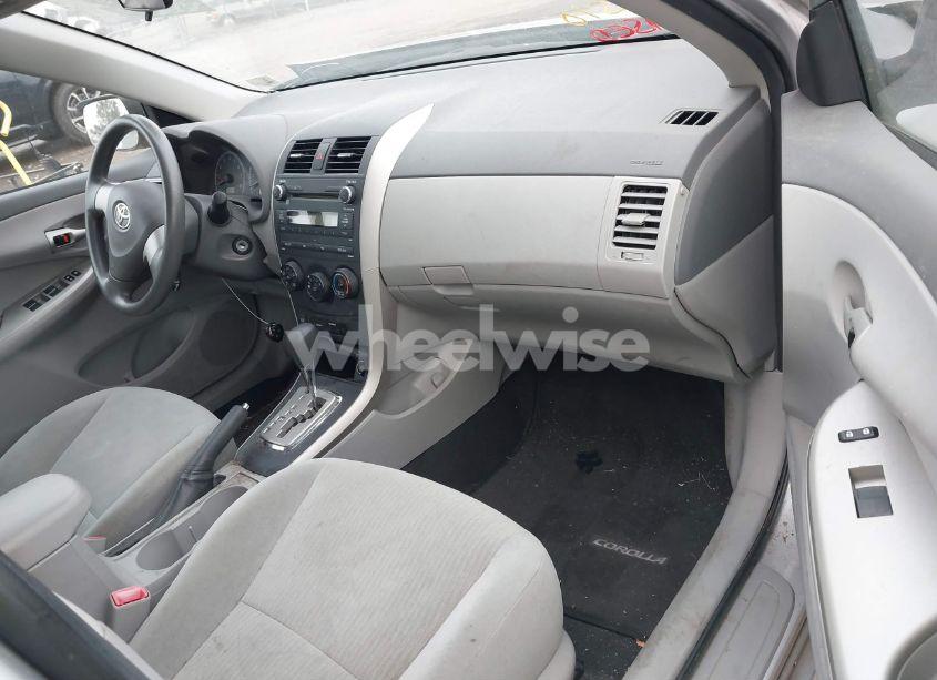 Photo 5 of 2010 Toyota Corolla LE (VIN 1NXBU4EE9AZ196163)