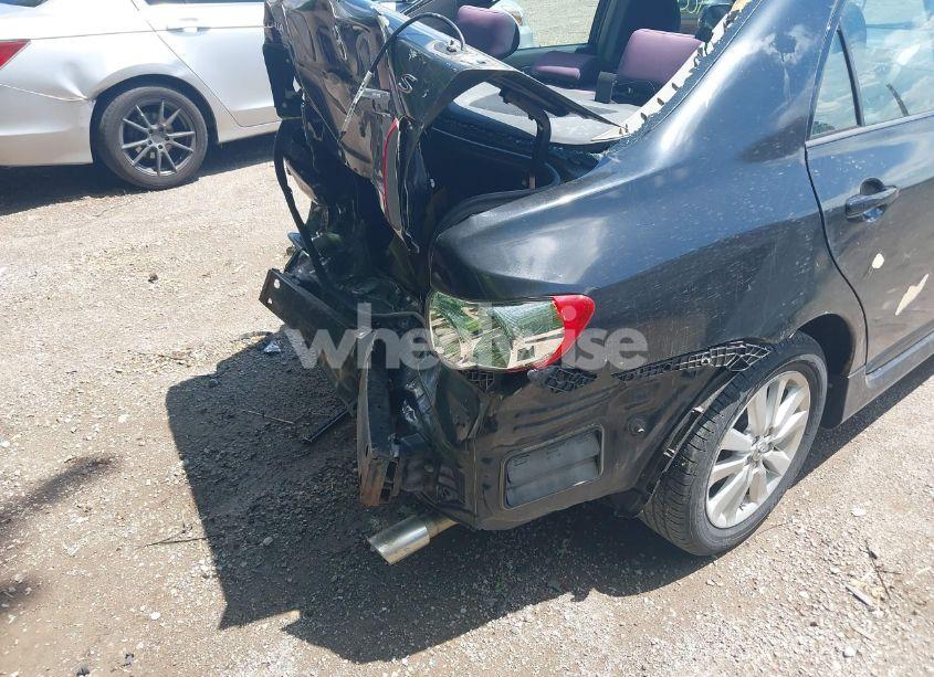 Photo 12 of 2010 Toyota Corolla S (VIN 1NXBU4EE9AZ219506)