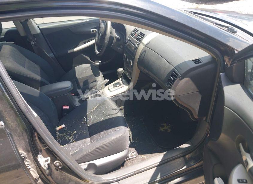 Photo 5 of 2010 Toyota Corolla S (VIN 1NXBU4EE9AZ219506)