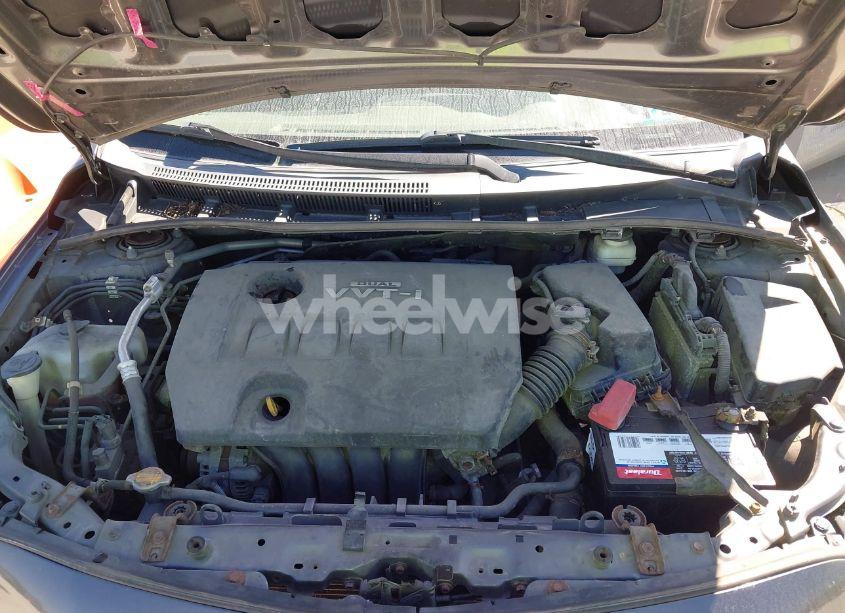 Photo 10 of 2010 Toyota Corolla LE (VIN 1NXBU4EE9AZ225855)