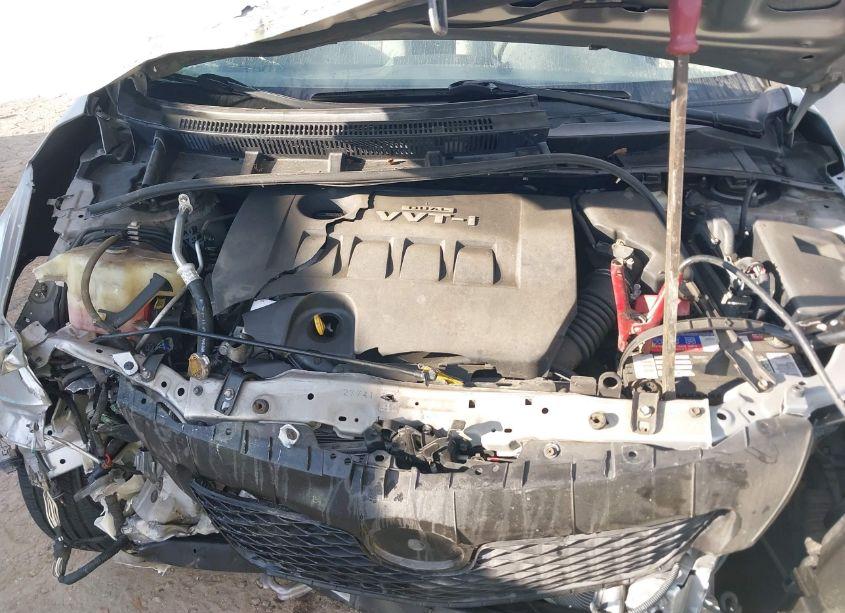 Photo 10 of 2010 Toyota Corolla LE (VIN 1NXBU4EE9AZ228481)