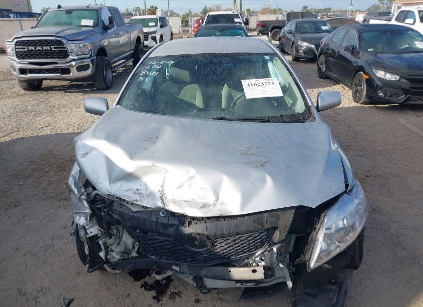 Photo 13 of 2010 Toyota Corolla LE (VIN 1NXBU4EE9AZ228481)