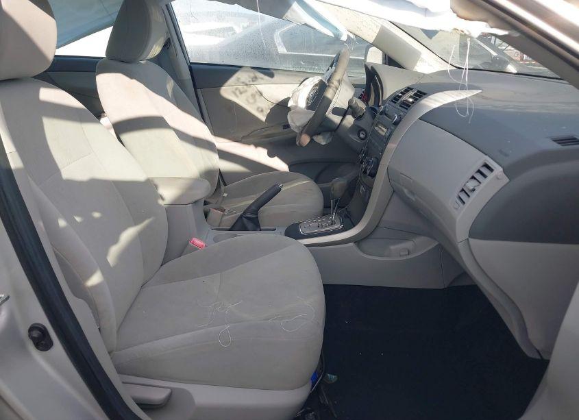 Photo 5 of 2010 Toyota Corolla LE (VIN 1NXBU4EE9AZ228481)