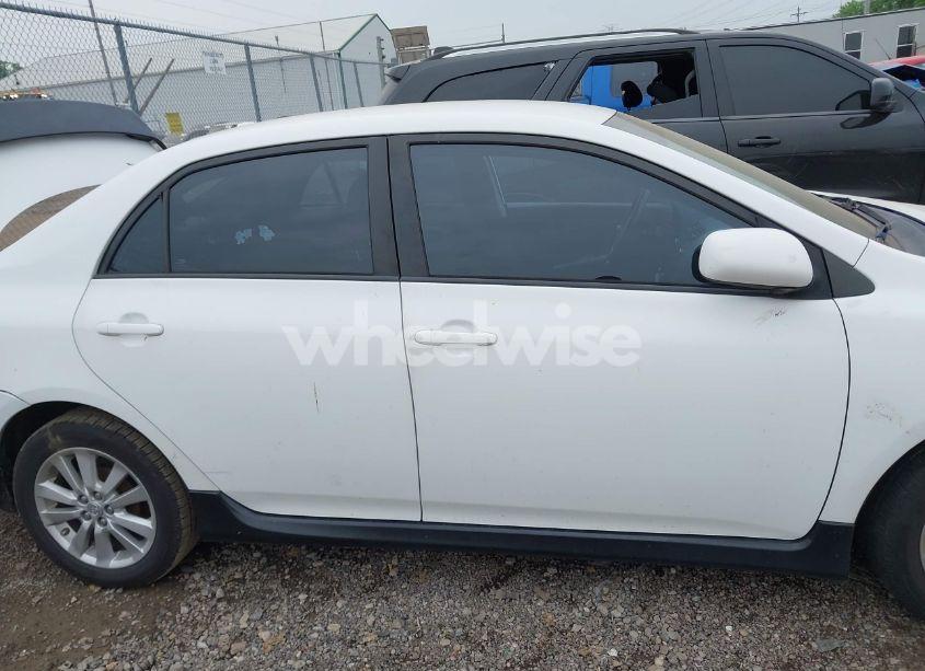 Photo 13 of 2010 Toyota Corolla S (VIN 1NXBU4EE9AZ239741)