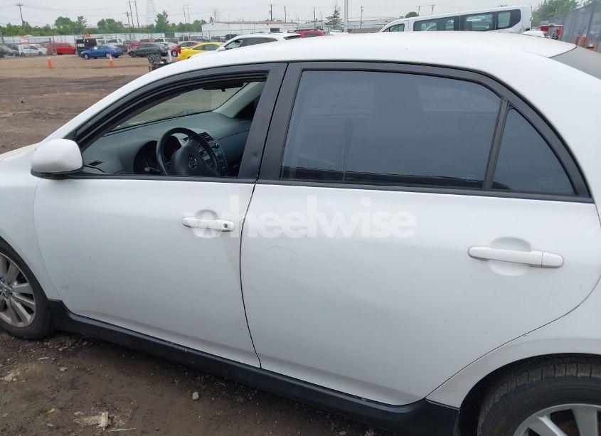 Photo 14 of 2010 Toyota Corolla S (VIN 1NXBU4EE9AZ239741)