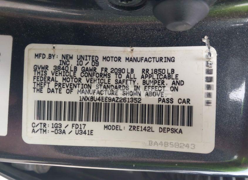 Photo 9 of 2010 Toyota Corolla S (VIN 1NXBU4EE9AZ261352)