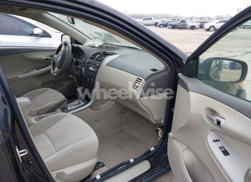 Photo 5 of 2010 Toyota Corolla LE (VIN 1NXBU4EE9AZ281858)