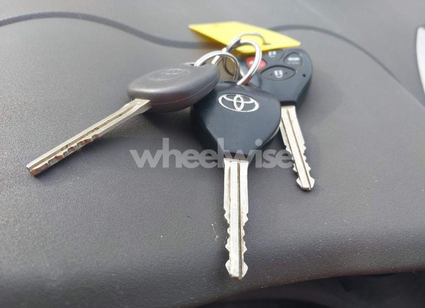 Photo 11 of 2010 Toyota Corolla LE (VIN 1NXBU4EE9AZ282007)