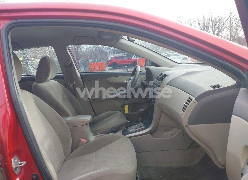 Photo 5 of 2010 Toyota Corolla LE (VIN 1NXBU4EE9AZ282007)