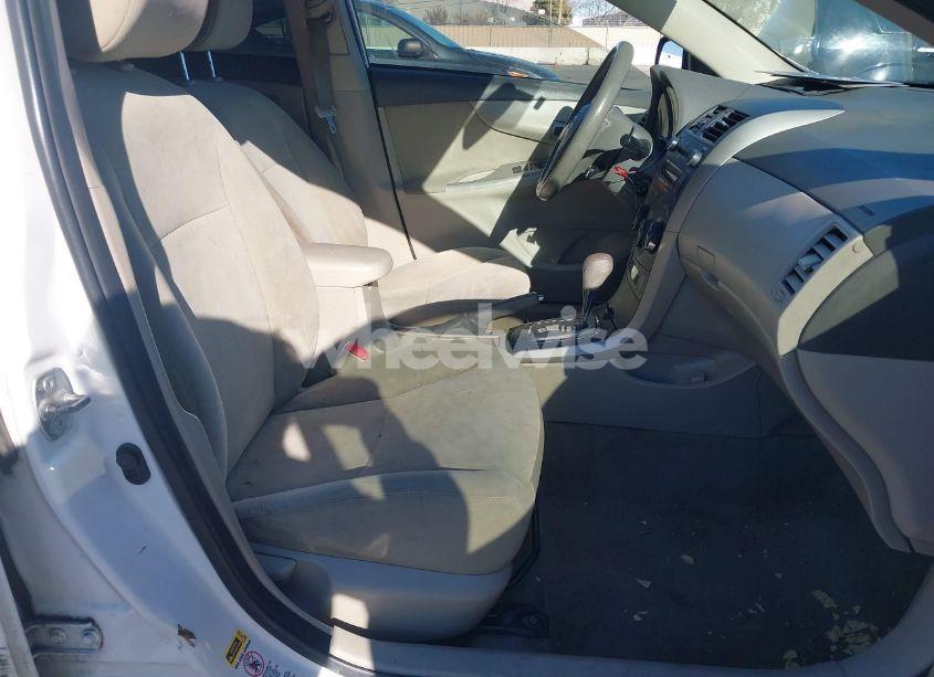 Photo 5 of 2010 Toyota Corolla LE (VIN 1NXBU4EE9AZ294271)