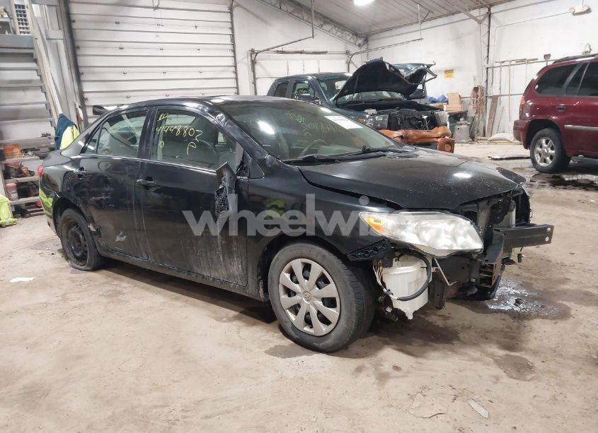 2010 Toyota Corolla LE (VIN 1NXBU4EE9AZ332789) main photo