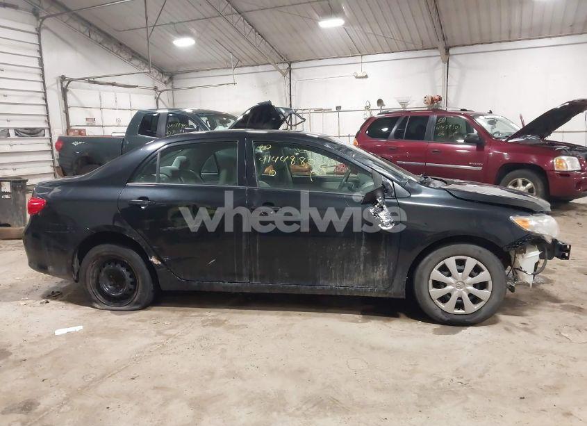 Photo 13 of 2010 Toyota Corolla LE (VIN 1NXBU4EE9AZ332789)