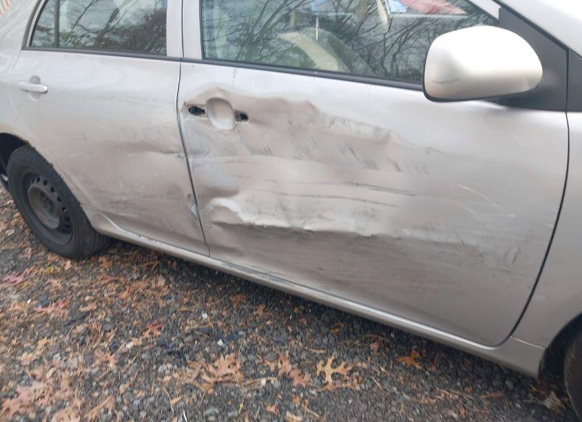 Photo 6 of 2010 Toyota Corolla LE (VIN 1NXBU4EE9AZ348393)