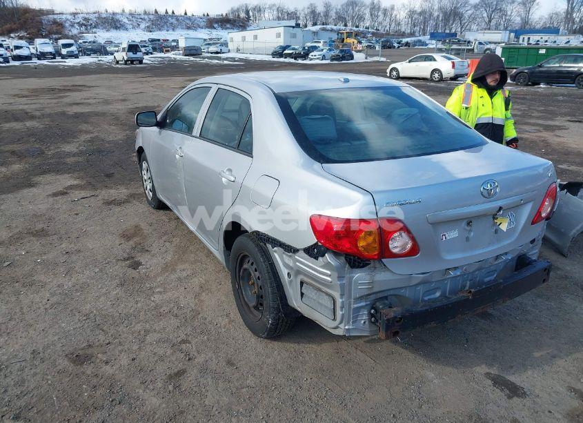 Photo 3 of 2010 Toyota Corolla LE (VIN 1NXBU4EEXAZ181381)