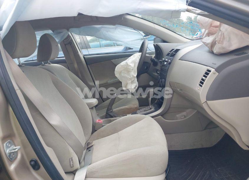 Photo 5 of 2010 Toyota Corolla LE (VIN 1NXBU4EEXAZ204142)