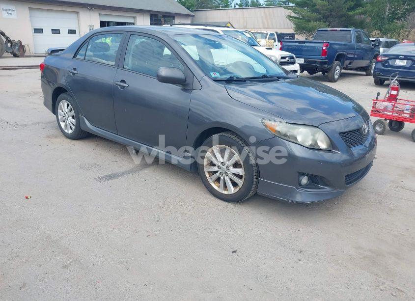 2010 Toyota Corolla S (VIN 1NXBU4EEXAZ290262) main photo