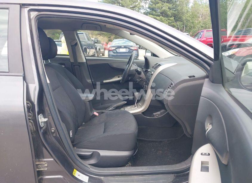 Photo 5 of 2010 Toyota Corolla S (VIN 1NXBU4EEXAZ290262)