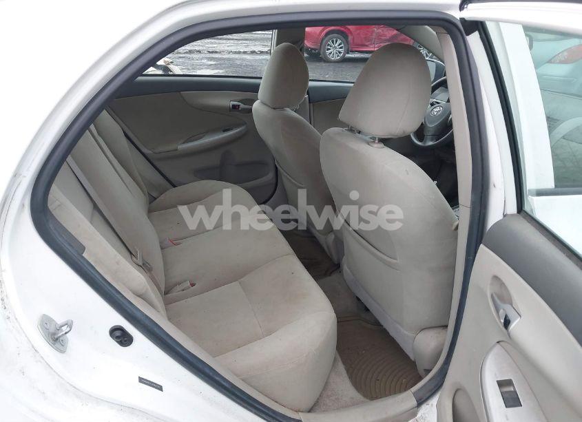 Photo 8 of 2010 Toyota Corolla LE (VIN 1NXBU4EEXAZ366725)