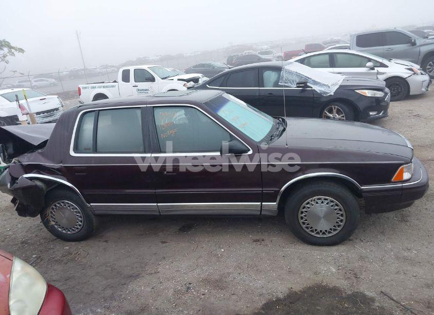 Photo 13 of 1990 Plymouth Acclaim LE (VIN 1P3XA56K0LF792007)