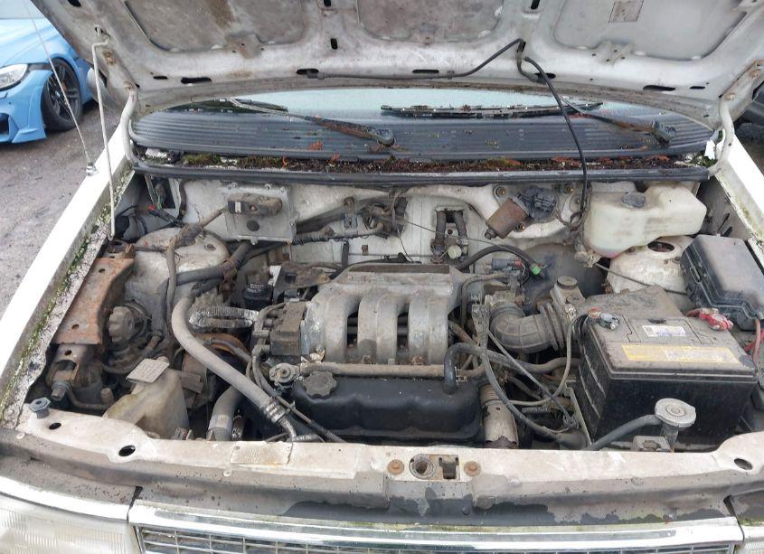 Photo 10 of 1994 Plymouth Grand VOYAGER SE (VIN 1P4GH44R2RX148836)