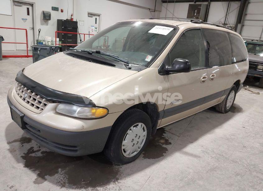 Photo 2 of 1999 Plymouth Grand VOYAGER SE (VIN 1P4GP44G9XB909261)