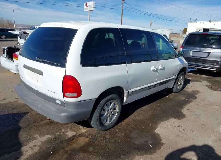 Photo 4 of 1996 Plymouth Voyager SE/RALLYE (VIN 1P4GP45R2TB333720)