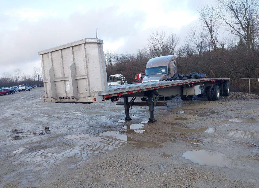 Photo 2 of 2005 Ravens Metal PRODUCTS INC TRAILER (VIN 1R1F1482X5K550529)