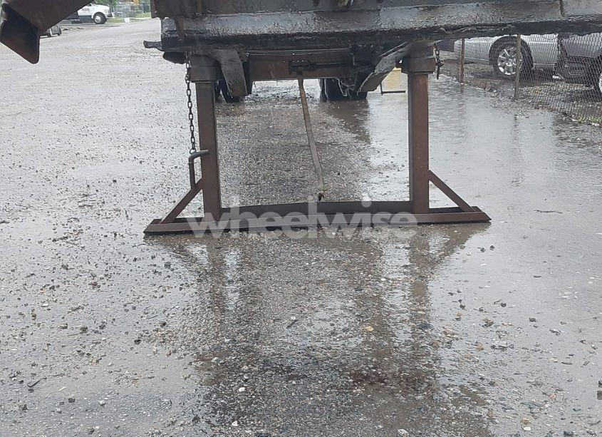 Photo 7 of 1998 Riley Trailer (VIN 1R9AF4222WA262190)