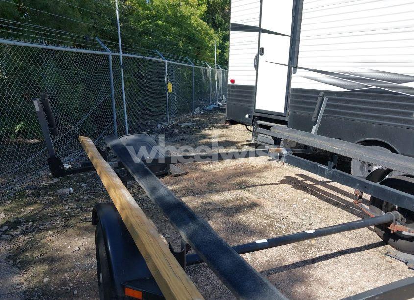 Photo 8 of 2016 Trailer Rons TRAILER PONTOON TRAILER (VIN 1R9BP2010GH751017)