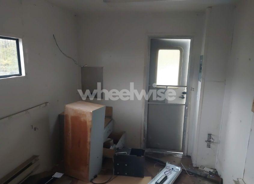 Photo 11 of 1998 Construction Trailer SWEETWATER (VIN 1RCAJBN27W1E87605)