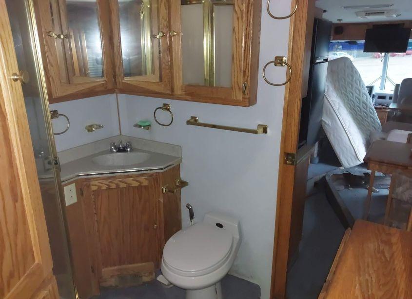 Photo 13 of 1993 Roadmaster Rail DYNASTY (VIN 1RF120413P2010269)