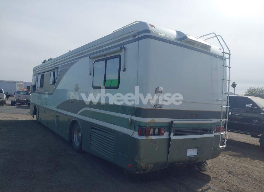 Photo 3 of 1996 Roadmaster Rail DYANASTER (VIN 1RF120610T2012200)