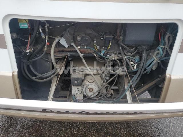 Photo 9 of 2001 ROADMASTER RAIL DYANASTER (VIN 1RF12061712013843)