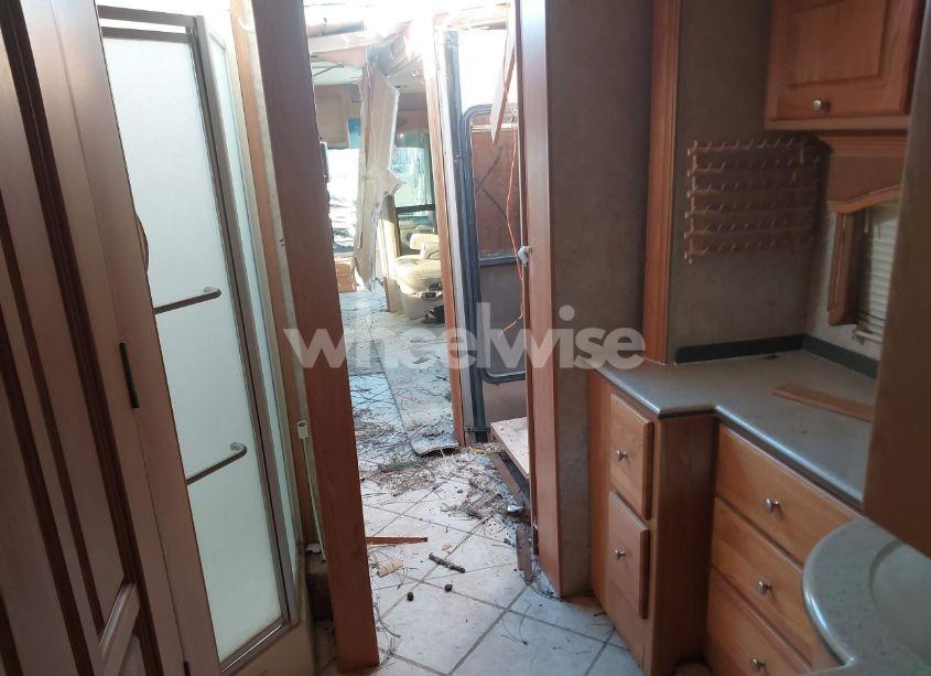 Photo 13 of 2006 Roadmaster Rail MONOCOQUE (VIN 1RF43464762037031)