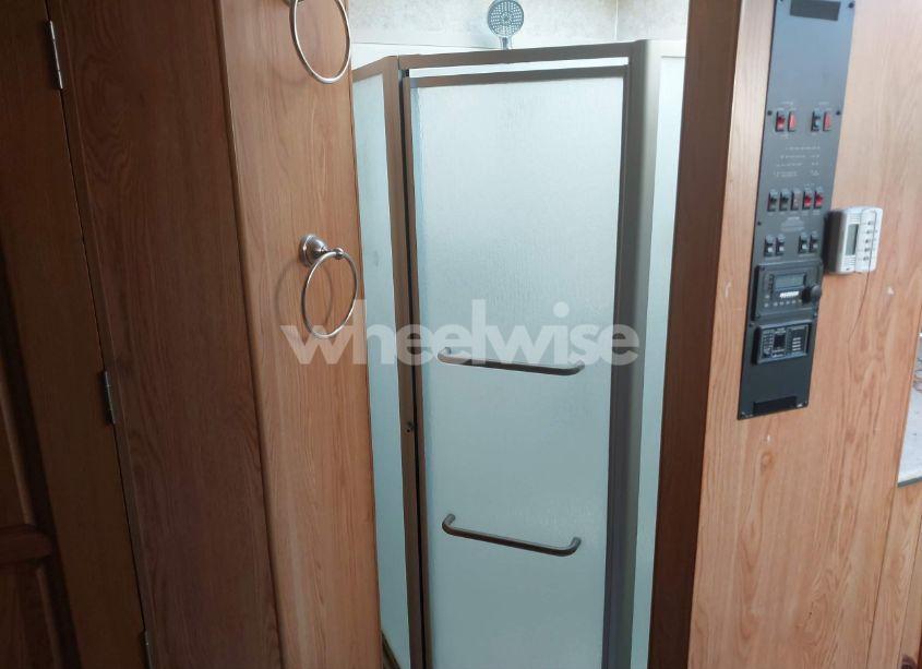 Photo 14 of 2006 Roadmaster Rail MONOCOQUE (VIN 1RF43464762037031)