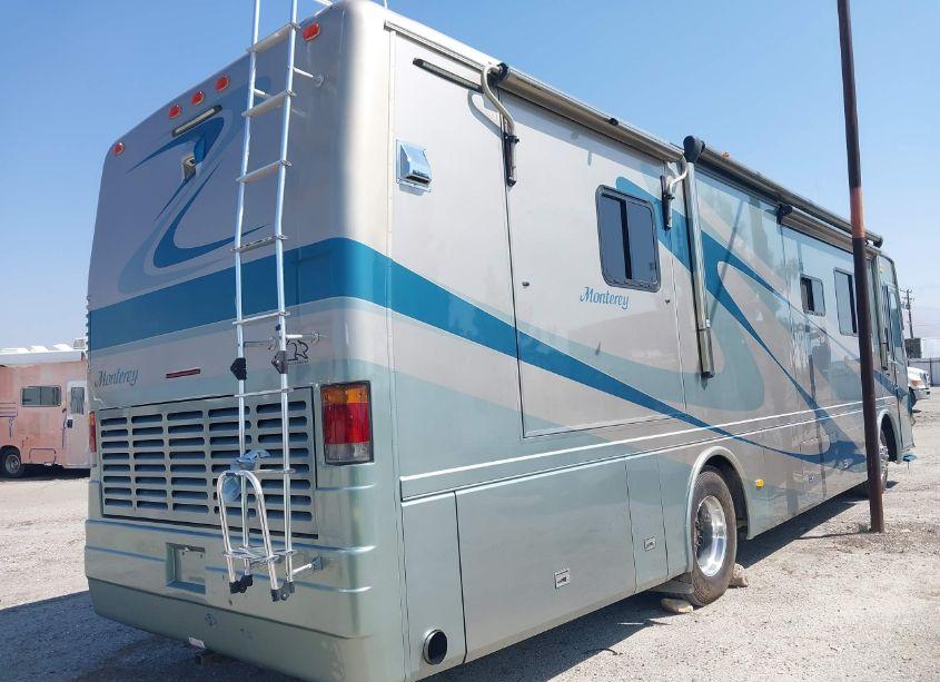 Photo 4 of 2005 Roadmaster Rail MAGNUM B-SERIES AIR (VIN 1RFC9544851032461)