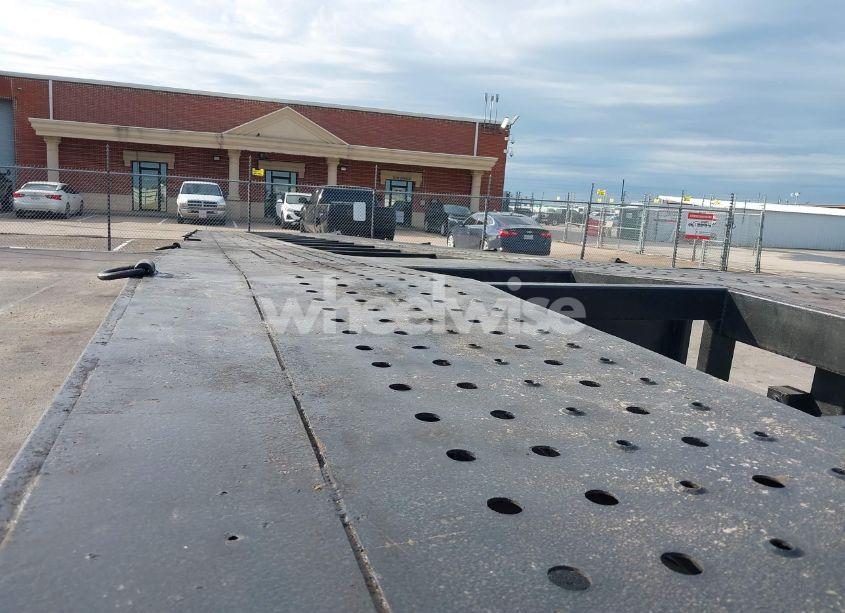 Photo 5 of 2003 Sun Ut N/A (VIN 1S9CT53313P667380)