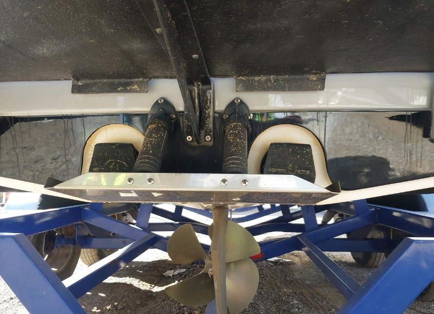 Photo 13 of 2005 Supra Other (VIN 1SRHV025H405)