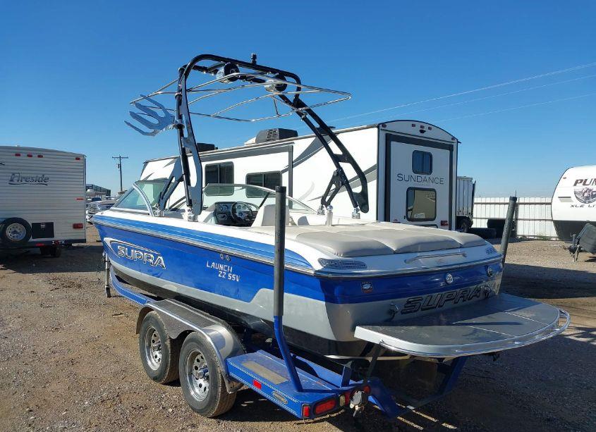 Photo 3 of 2005 Supra Other (VIN 1SRHV025H405)