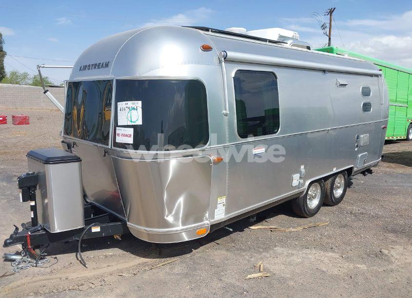 Photo 2 of 2024 Airstream International (VIN 1STKFAG26RJ572896)