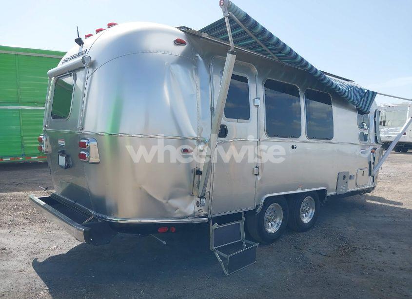 Photo 4 of 2024 Airstream International (VIN 1STKFAG26RJ572896)