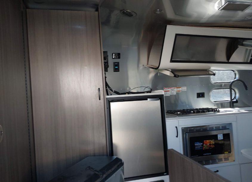 Photo 8 of 2023 Airstream Caravel N/A (VIN 1STVMAF18PJ567658)