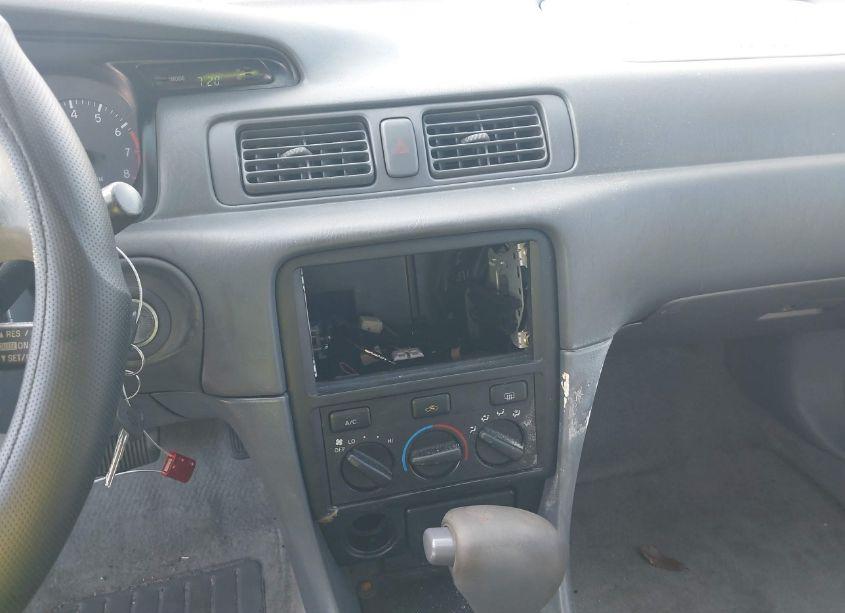 Photo 17 of 2001 Toyota Camry (VIN 1T2BF22K010339272)