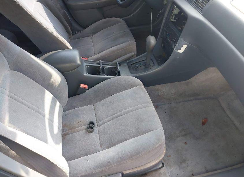 Photo 5 of 2001 Toyota Camry (VIN 1T2BF22K010339272)