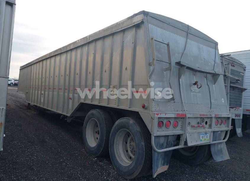 Photo 3 of 1986 Cornhusker Trailer N/A (VIN 1T92C4321G0007872)