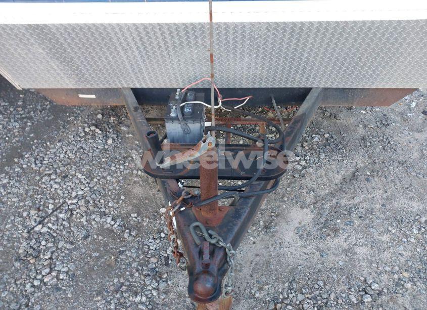 Photo 10 of 2005 Coachmen Other (VIN 1TC2B218253001289)