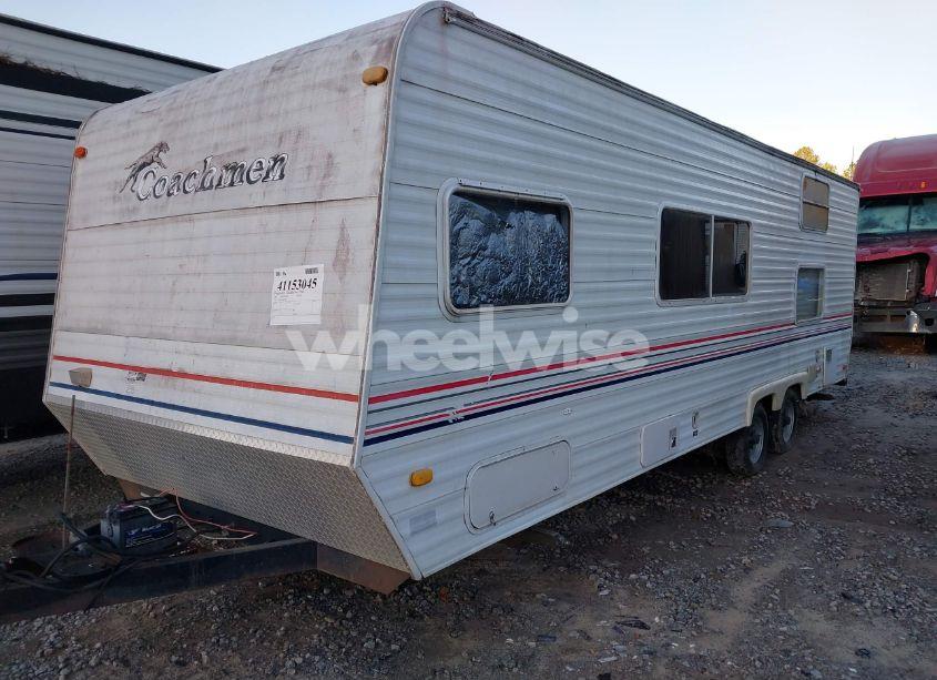 Photo 2 of 2005 Coachmen Other (VIN 1TC2B218253001289)