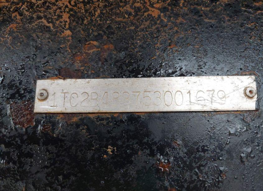 Photo 9 of 2005 Coachmen Capri (VIN 1TC2B483753001679)